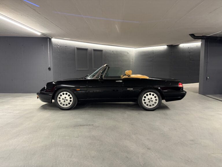 Alfa Romeo Spider 2.0 Veteranfahrzeug