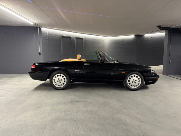 Alfa Romeo Spider 2.0 Veteranfahrzeug